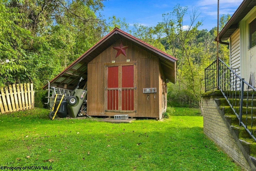 241 Maken Road Salem, WV 26426 - Photo 32 of 46 Gallery Image 32