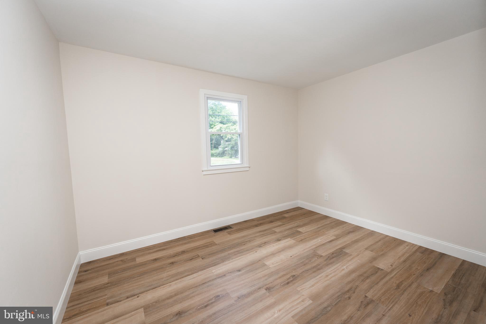 325 Chews Landing Road Lindenwold, NJ 08021 - Photo 20 of 29