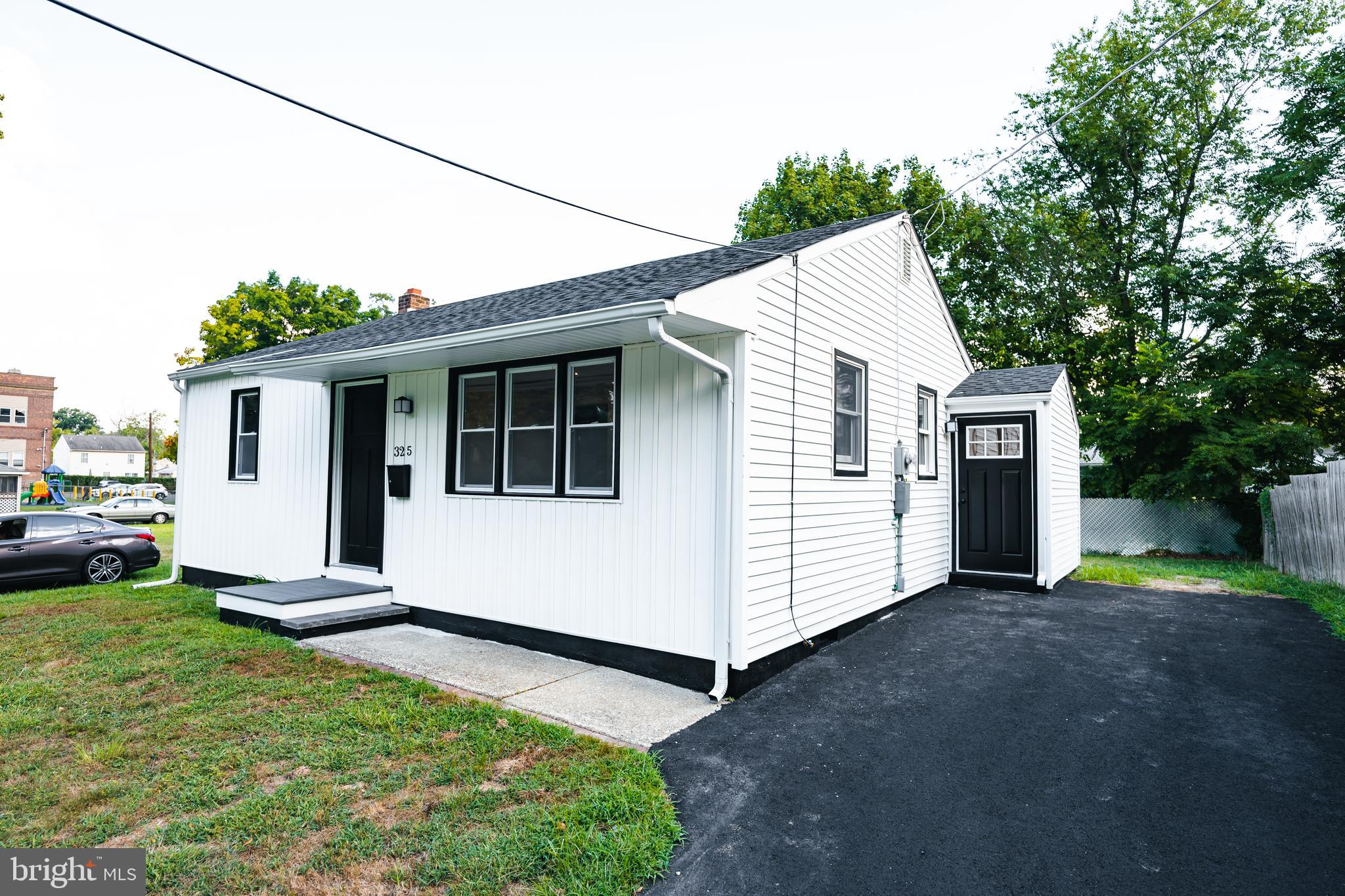 325 Chews Landing Road Lindenwold, NJ 08021 - Photo 5 of 29