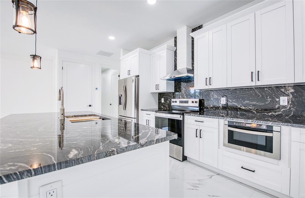 12027 Villa Road Spring Hill, FL 34609 - Photo 19 of 66