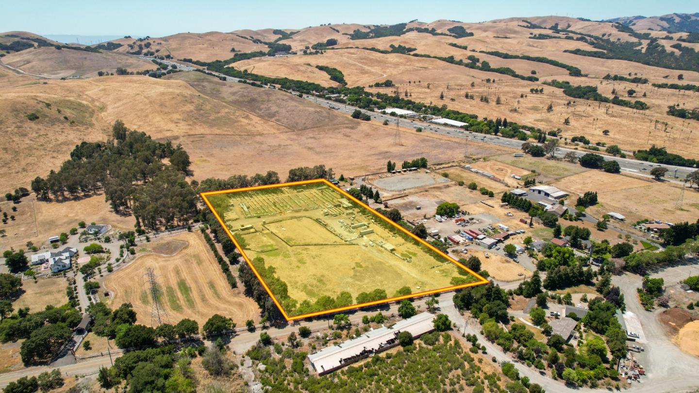 3313 Andrade Road Sunol, CA 94586 - Photo 9 of 28