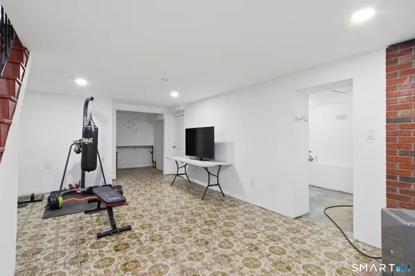 $384,000 | 590 North Walnut Street, Waterbury, CT 06704