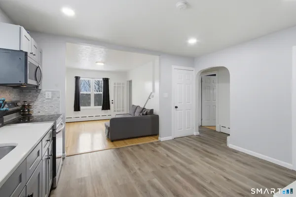 $384,000 | 590 North Walnut Street, Waterbury, CT 06704