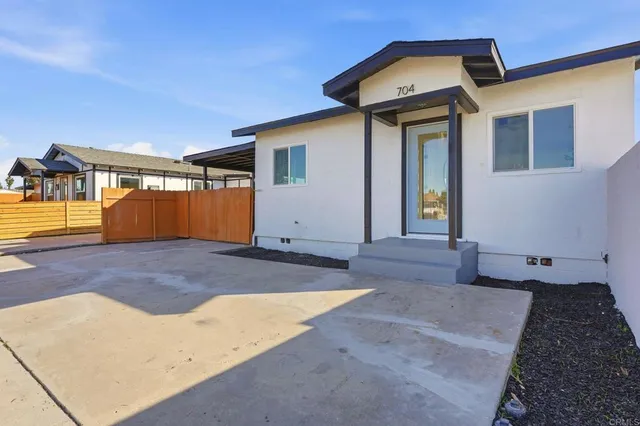 $1,249,000 | 704 J Street, Chula Vista, CA 91910