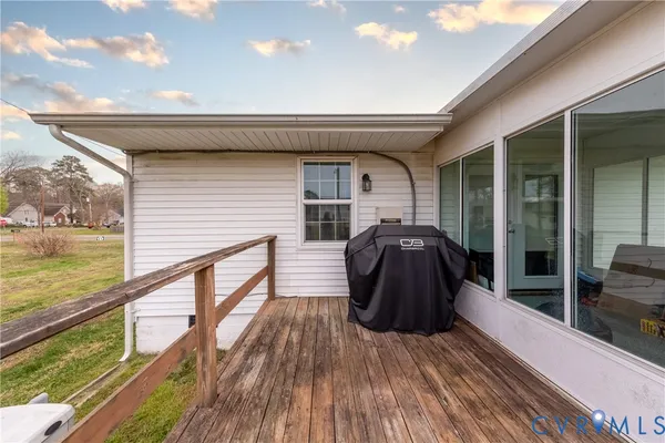 $320,000 | 3330 Mattaponi Avenue, West Point, VA 23181