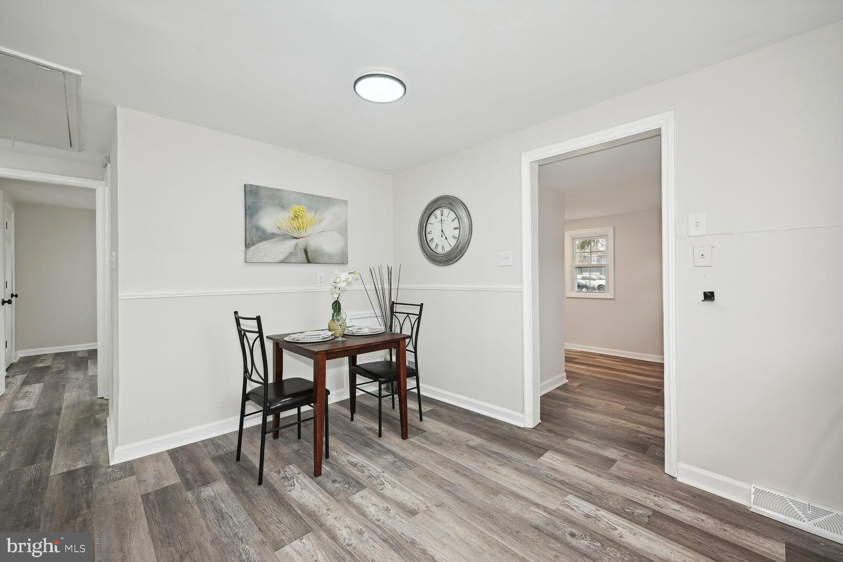 649 6th Avenue Lindenwold, NJ 08021 - Photo 11 of 22 Eat-In Kitchen