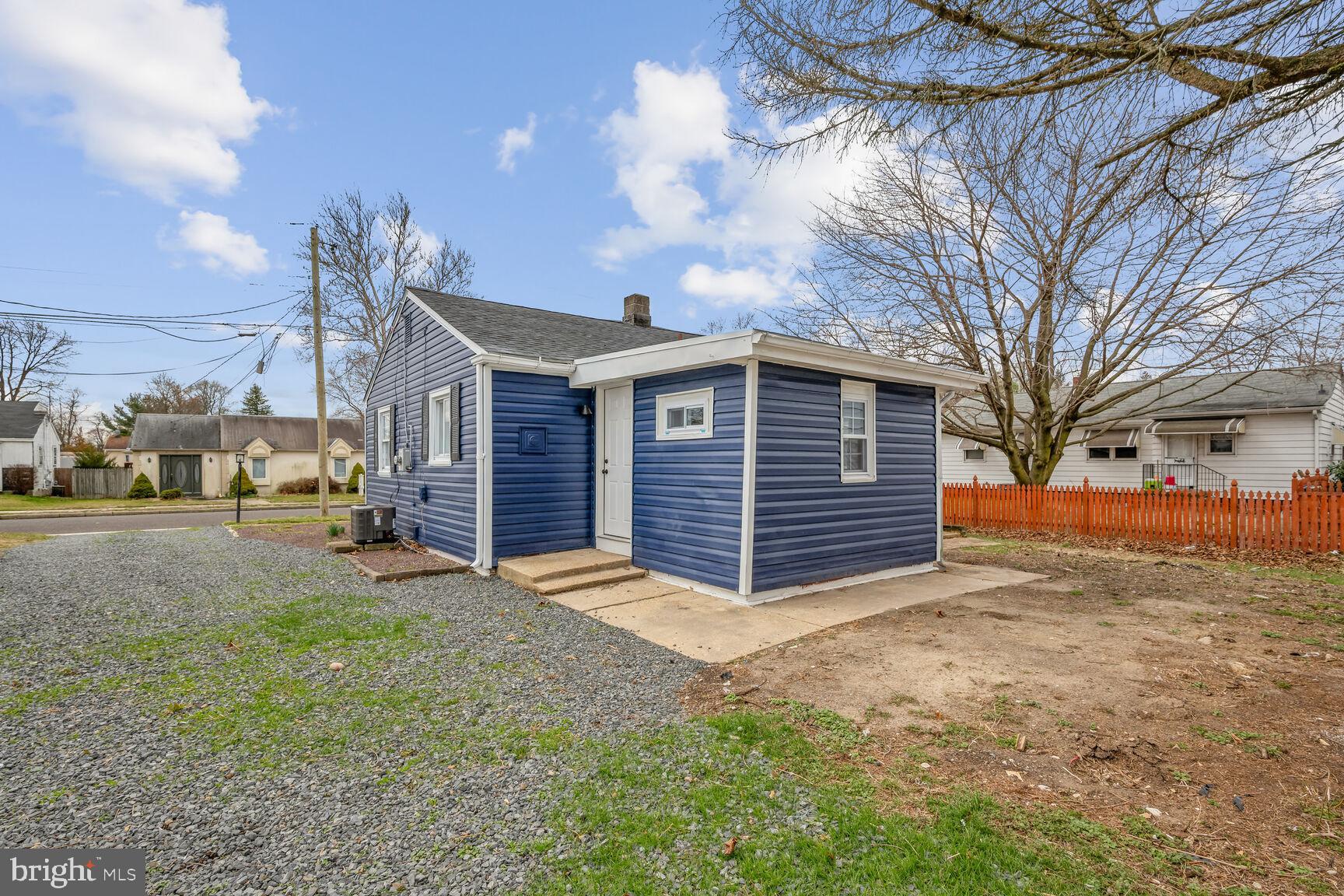 649 6th Avenue Lindenwold, NJ 08021 - Photo 20 of 22 Exterior Back