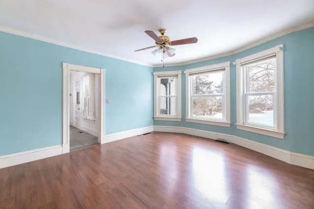 $589,000 | 199 School Street, Tilton, NH 03276