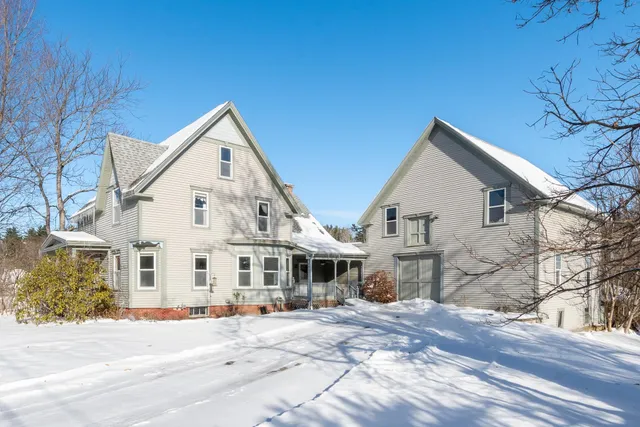 $589,000 | 199 School Street, Tilton, NH 03276