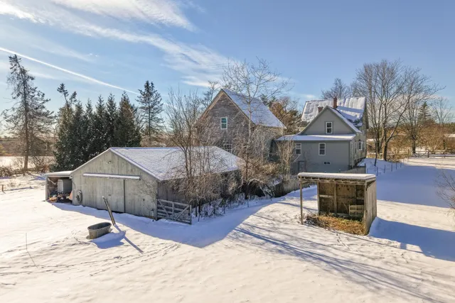 $589,000 | 199 School Street, Tilton, NH 03276