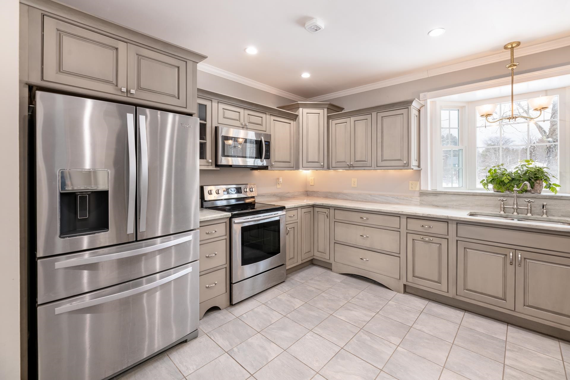 199 School Street Tilton, NH 03276 - Photo 5 of 60