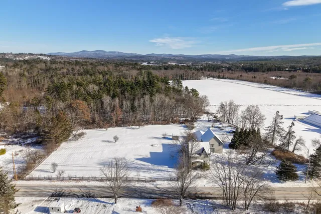 $589,000 | 199 School Street, Tilton, NH 03276