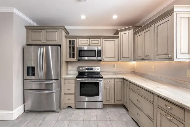 $589,000 | 199 School Street, Tilton, NH 03276