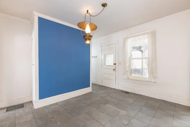 $589,000 | 199 School Street, Tilton, NH 03276