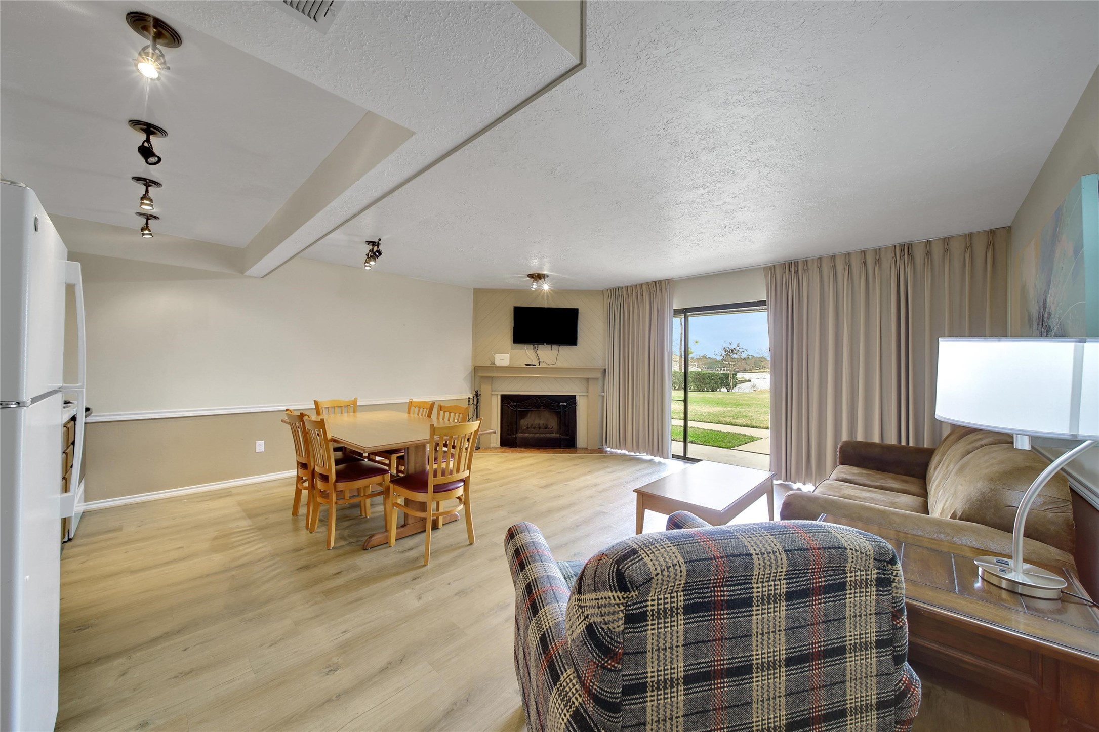 1000 April Sound Boulevard Conroe, TX 77356 - Photo 24 of 46 UNIT 14 offers 1216 sq ft