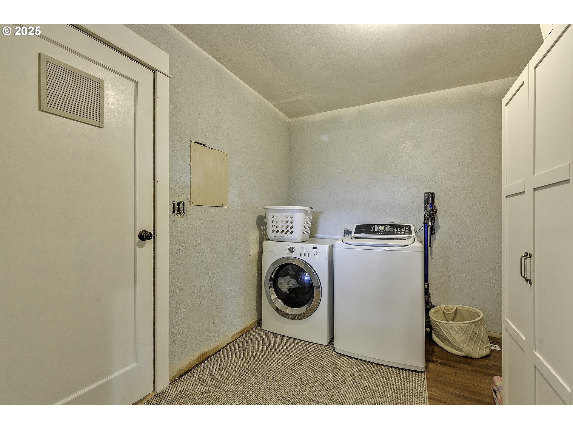 40748 Northwest Verboort Road Forest Grove, OR 97116 - Photo 28 of 28 a utility room with dryer and washer