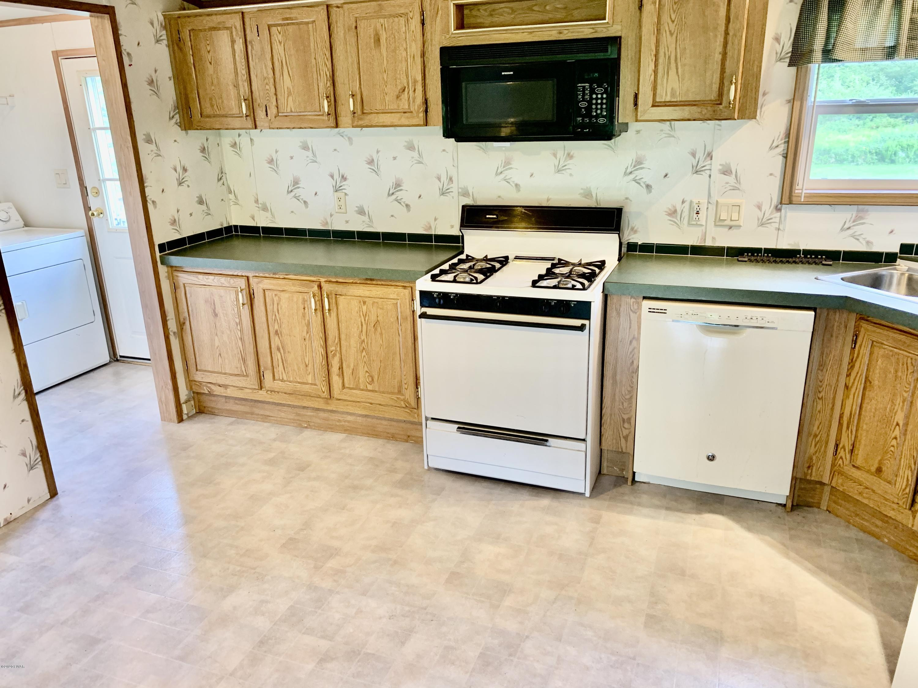 1174 Pine Mill Road Equinunk, PA 18417 - Photo 10 of 29 Kitchen