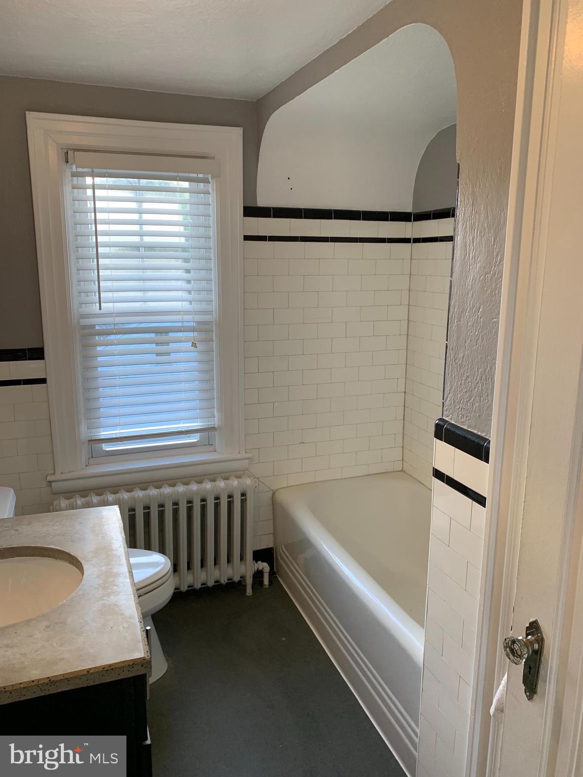 116 Lyndhurst Road York, PA 17402 - Photo 14 of 16 Second Floor Bathroom