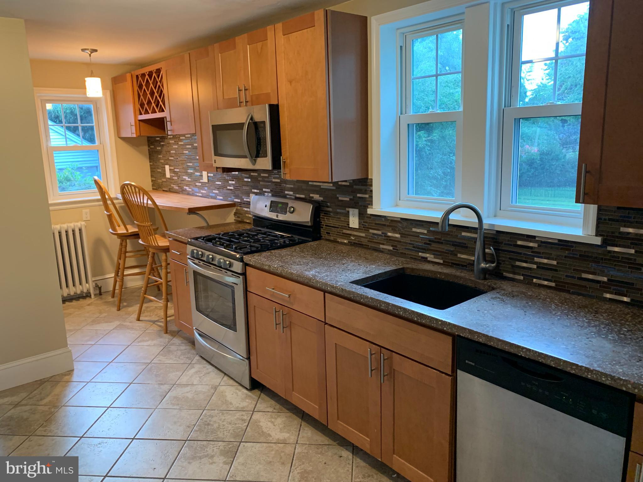 116 Lyndhurst Road York, PA 17402 - Photo 8 of 16