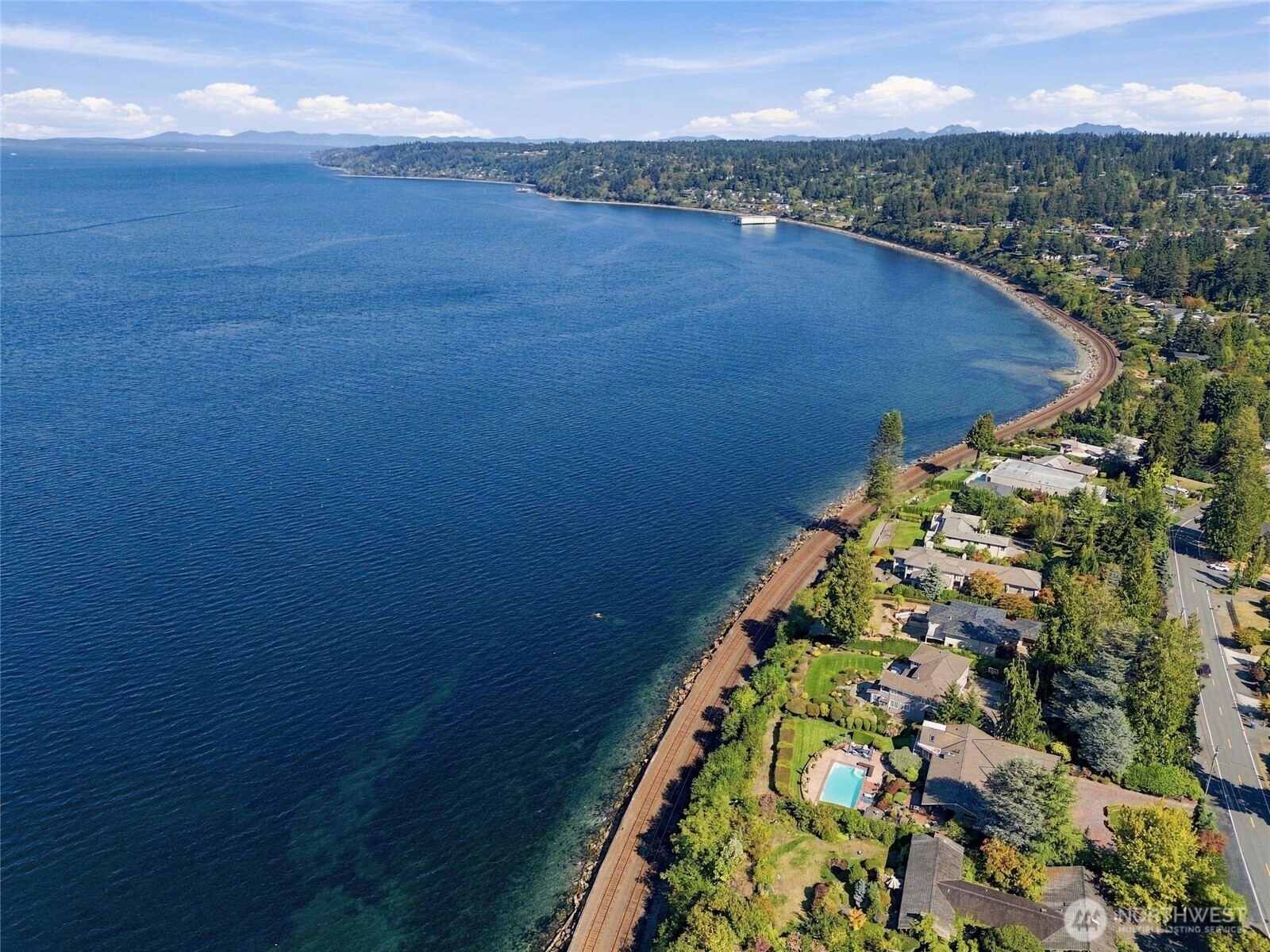 8711 Talbot Road Edmonds, WA 98026 - Photo 34 of 39 Gallery Image 34