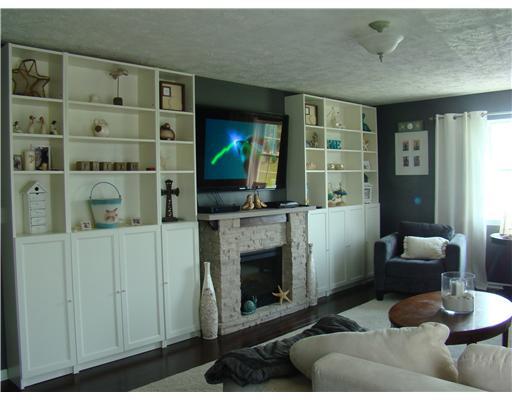 144 Hunter Road Blairsville, PA 15717 - Photo 4 of 10 Family Room.