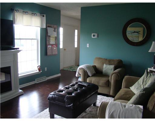 144 Hunter Road Blairsville, PA 15717 - Photo 7 of 10 Living Room.