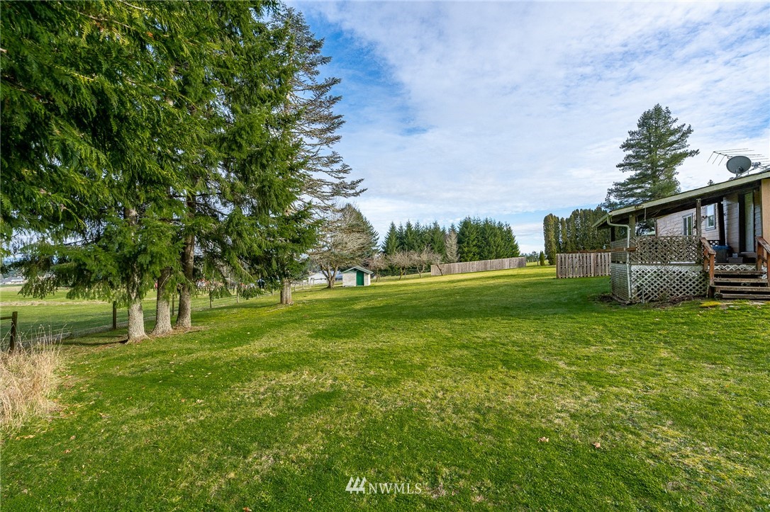 368 Jones Road Winlock, WA 98596 - Photo 10 of 39 a view of a house with a big yard