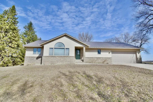 $850,000 | 19221 30th Street Southwest, Blomkest, MN 56216