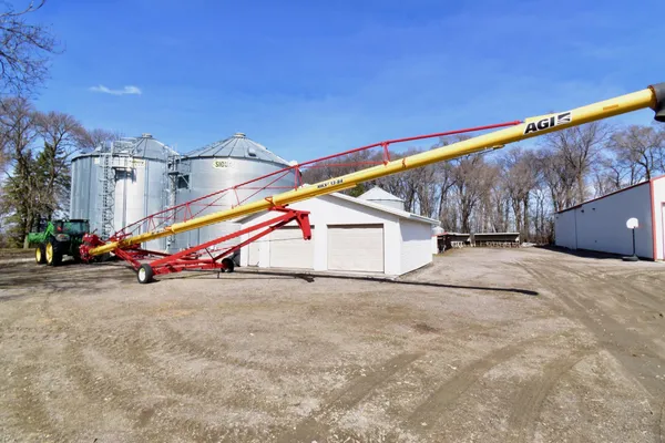 $850,000 | 19221 30th Street Southwest, Blomkest, MN 56216