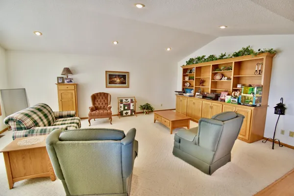 $850,000 | 19221 30th Street Southwest, Blomkest, MN 56216