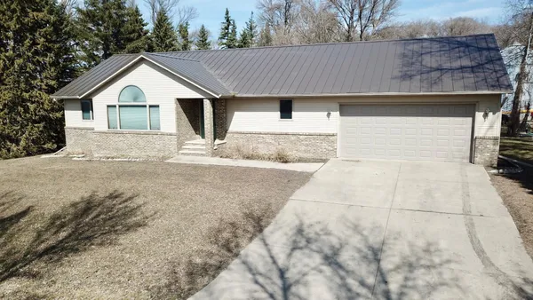 $850,000 | 19221 30th Street Southwest, Blomkest, MN 56216