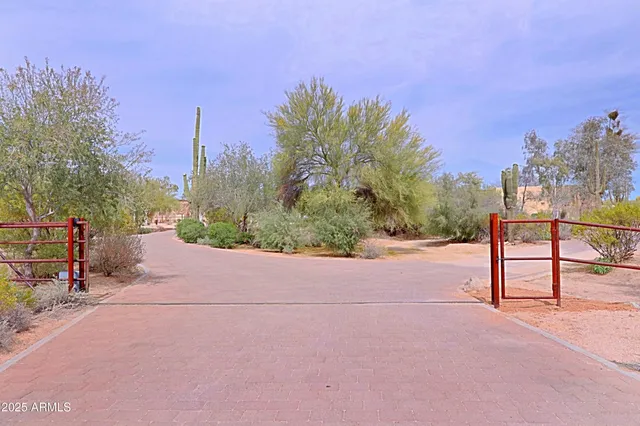 $8,400,000 | 31055 North 56th Street, Cave Creek, AZ 85331