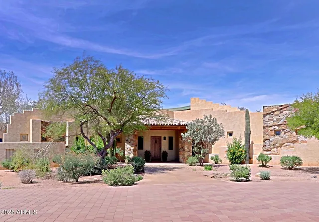 $8,400,000 | 31055 North 56th Street, Cave Creek, AZ 85331