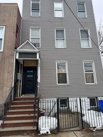 $3,750 | 192 Halladay Street, Unit 1, Jersey City, NJ 07304