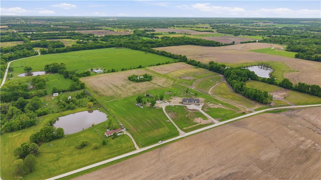 29402 South Sawmill Road Harrisonville, MO 64701 - Photo 4 of 8