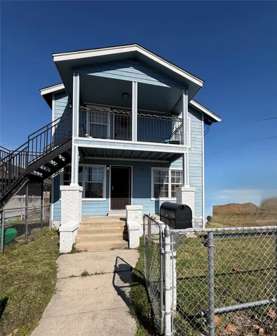$1,300 | 308 West James Avenue, Baytown, TX 77520