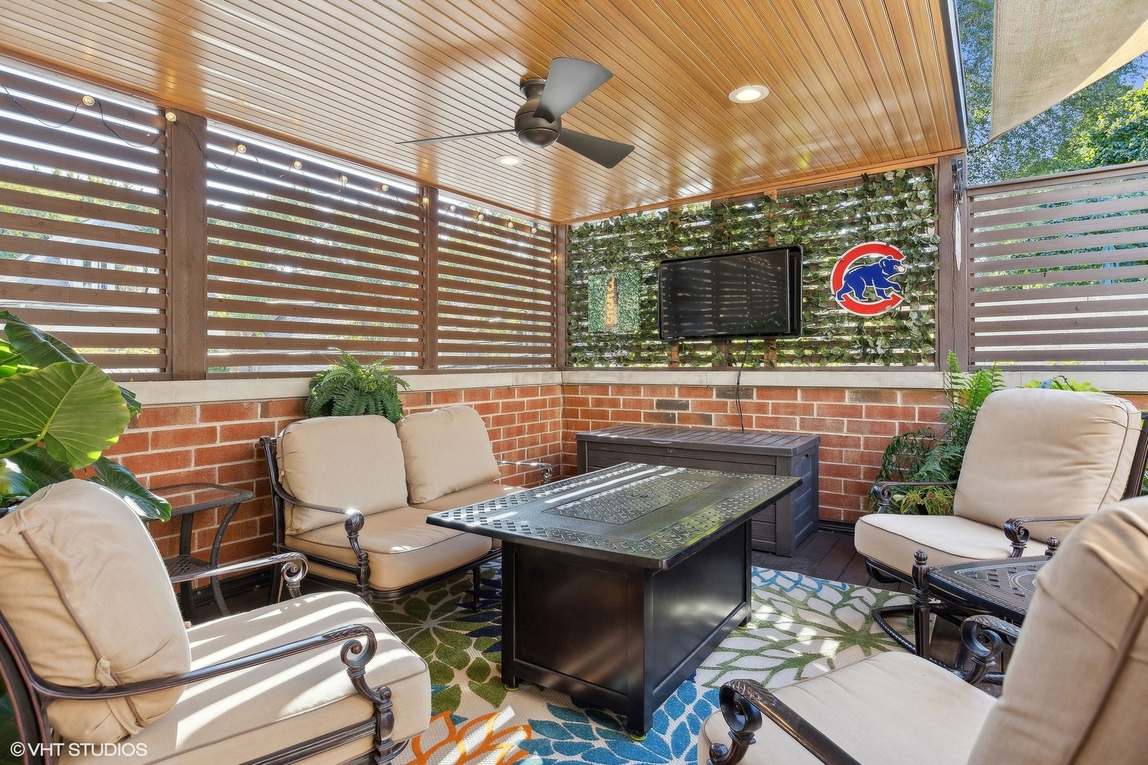 1429 West Cullom Avenue Chicago, IL 60613 - Photo 46 of 53 a backyard of a house with outdoor seating