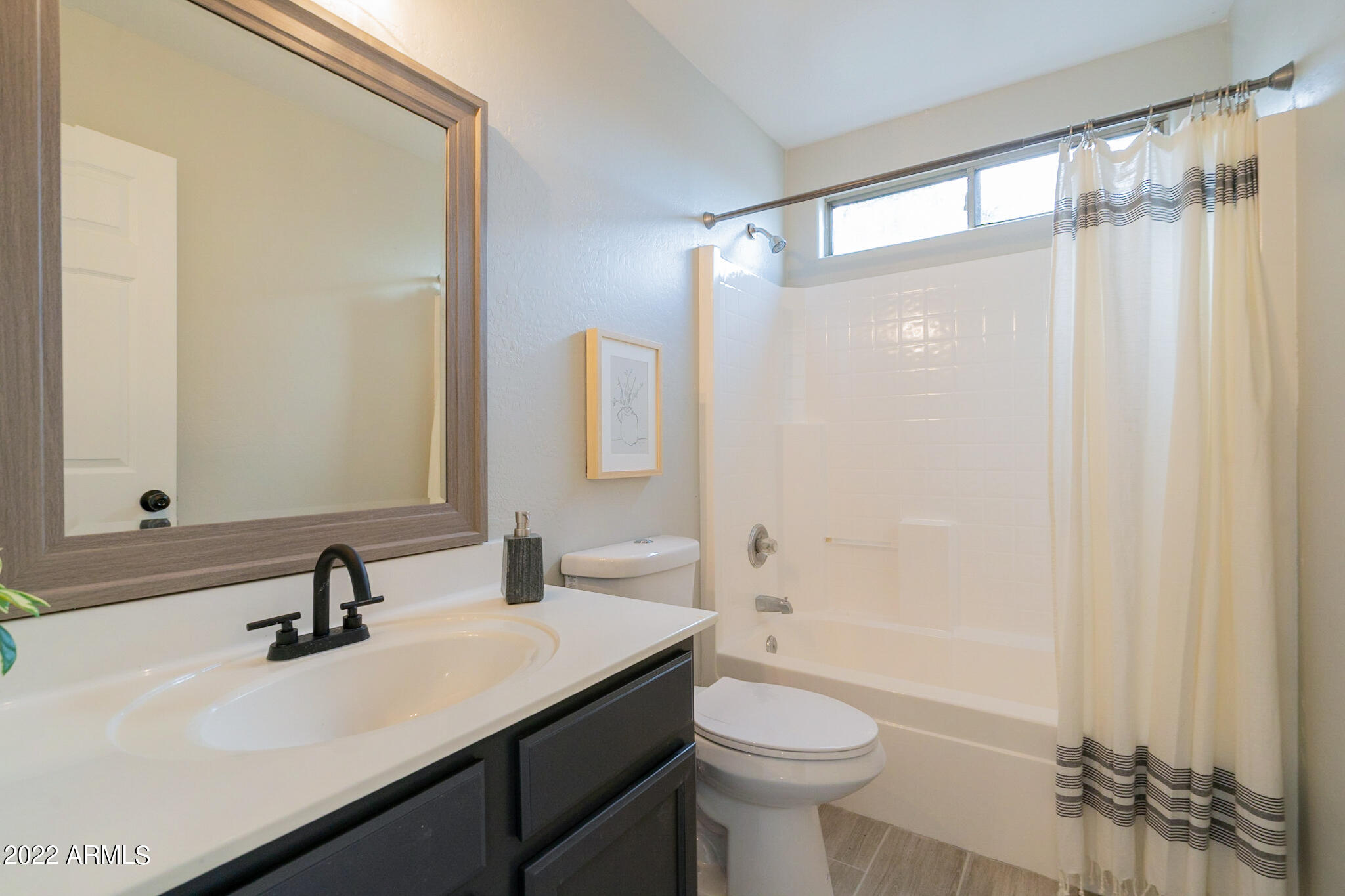 2429 West Darrel Road Phoenix, AZ 85041 - Photo 37 of 44 Hall Full Bath