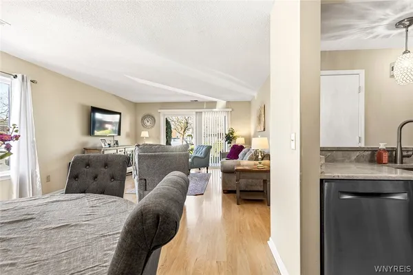 $199,900 | 73 A Foxberry Drive, Amherst, NY 14068