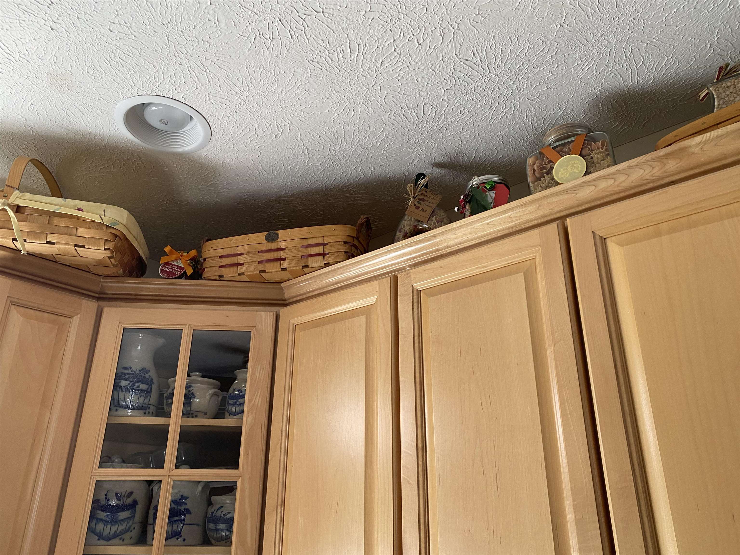34 Mammoth Road, Unit 17 Hooksett, NH 03106 - Photo 4 of 12