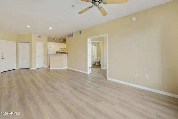 $1,300 | 1701 East Colter Street, Unit 234, Phoenix, AZ 85016