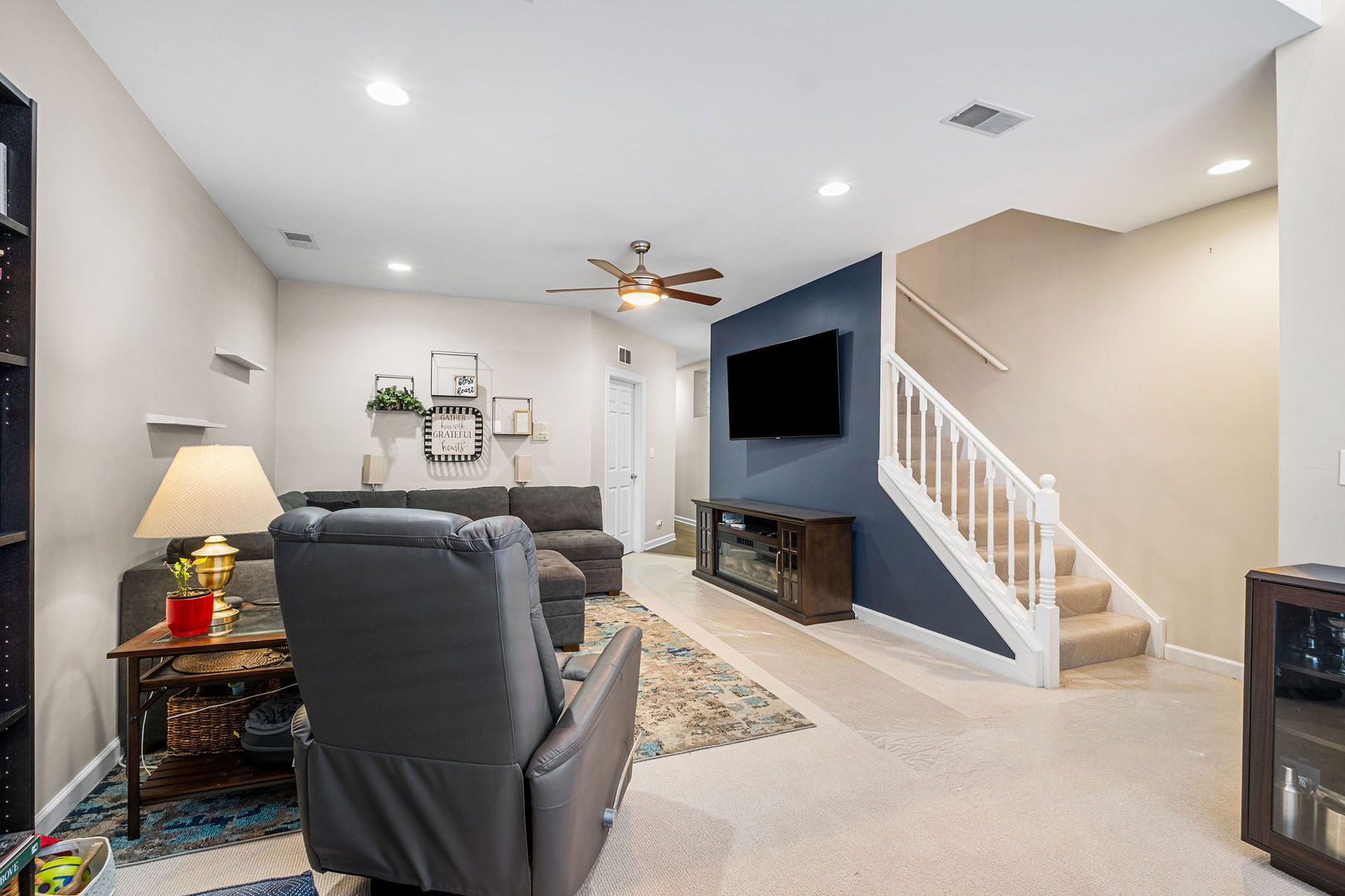 3035 North Racine Avenue, Unit 1 Chicago, IL 60657 - Photo 19 of 27 Gallery Image 19
