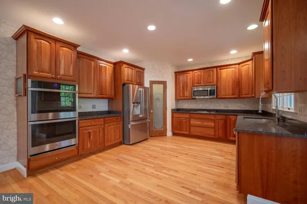 $6,950 | 119 East Jefferson Street, Falls Church, VA 22046