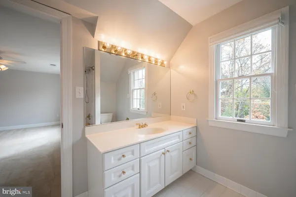 $6,950 | 119 East Jefferson Street, Falls Church, VA 22046