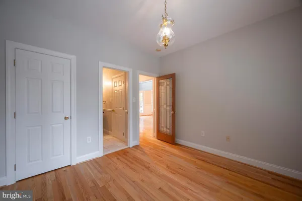 $6,950 | 119 East Jefferson Street, Falls Church, VA 22046