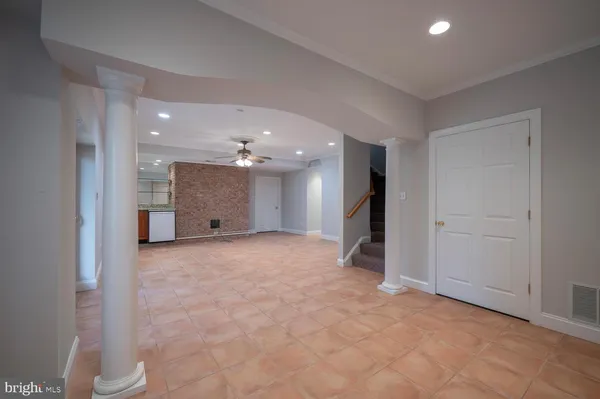 $6,950 | 119 East Jefferson Street, Falls Church, VA 22046