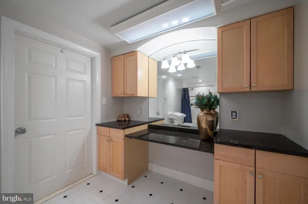 $6,950 | 119 East Jefferson Street, Falls Church, VA 22046