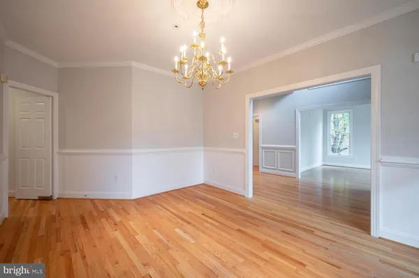 $6,950 | 119 East Jefferson Street, Falls Church, VA 22046