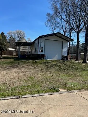 $59,900 | 16 2nd Street, Byhalia, MS 38611