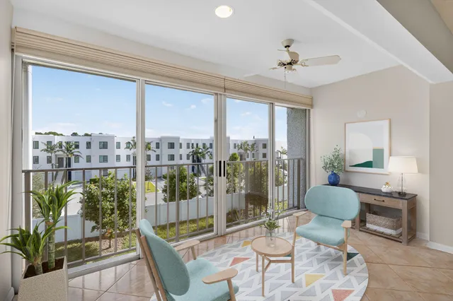 $209,500 | 4242 Deste Court, Unit 301, Lake Worth, FL 33467